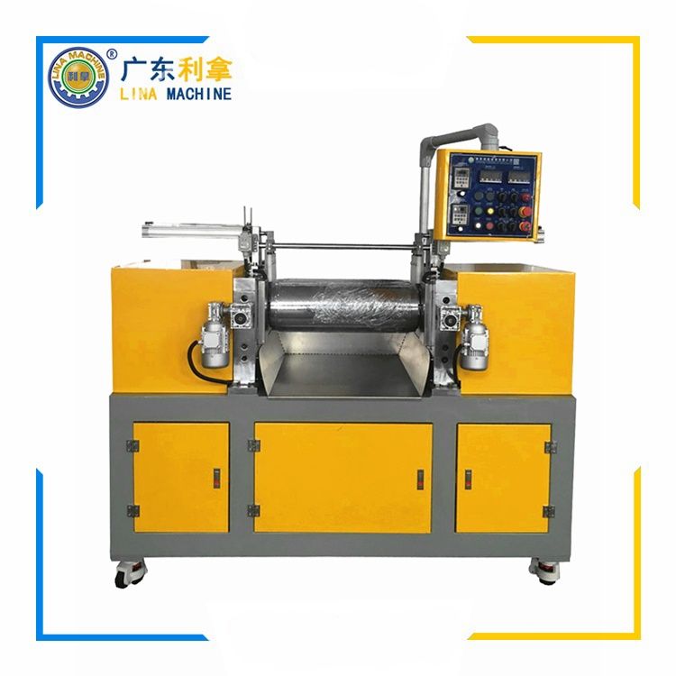 四輥開煉機(jī)：現(xiàn)代化工廠不可或缺的關(guān)鍵設(shè)備